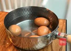 Illustration of how to make scallion pancakes 1