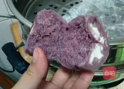 Illustration of how to make steamed purple sweet potato cakes 12