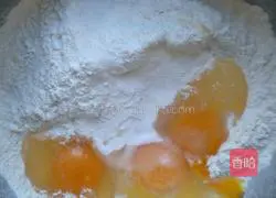 Illustration of how to make scrambled egg pancakes 1