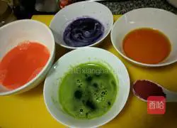 Illustration of how to make colorful dumpling skins 3