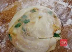 Illustration of how to make pepper, chive and scallion meatloaf 17