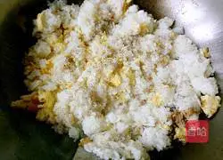  Illustration of how to make clam fried rice 9