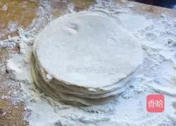 Illustration of how to make clam noodles made from dumpling skins 5