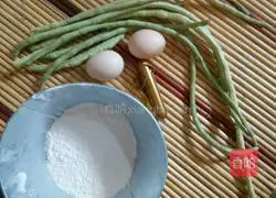 Illustration of how to make bean and egg pancakes 1