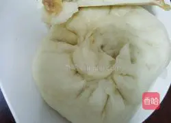 Illustration of making sauce-flavored buns 5