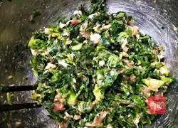 Illustration of how to make shepherd’s purse and meat dumplings 3