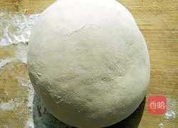 Illustration of how to make scallop, celery and meat dumplings 2