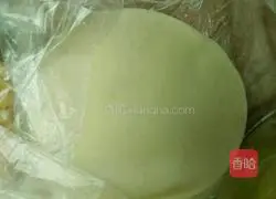 Illustration of how to make dumpling skin sesame cakes 2