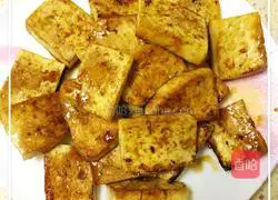 Illustration of how to fry tofu in an electric pan 4