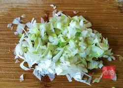 Illustration of how to make egg fried rice 4