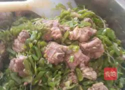 Illustration of how to make pork ribs buns 1