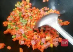 Colored Egg Fried Rice Recipe Illustration 3