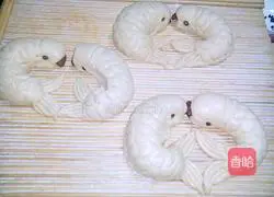 Illustration of how to make fish every year (carp steamed buns) 19