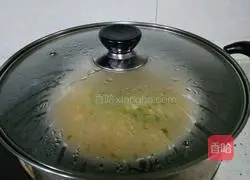 Illustration of how to make lean meat pancakes 6