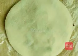 Illustration of how to make dumpling skin biscuits 6