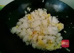 Egg Fried Rice Recipe Illustration 5