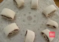 Illustration of how to make red bean milk steamed buns 7