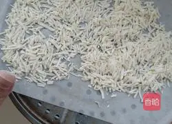 Illustration of how to make baby complementary food noodles 7