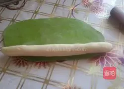 Illustration of how to make Jade Dumplings (Chives and Pork Filling) 4