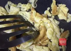 Egg Fried Rice Recipe Illustration 4