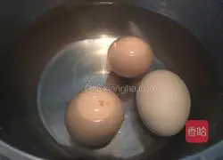 Green Egg and Ham Sandwich Recipe Illustration 2