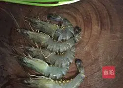 Illustration of how to make wontons with shrimp stuffing 3