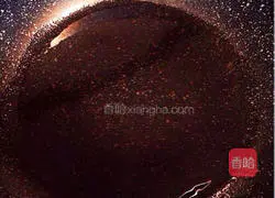 Illustration of making glutinous rice brown sugar cake 6