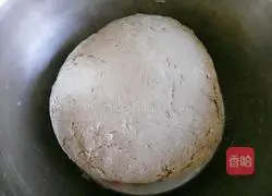 Illustration of how to cut steamed buns with buckwheat knife 5