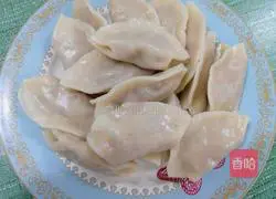 Illustration of how to make horseshoe dumplings 17