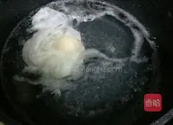 Illustration of how to make miso soup noodles 2