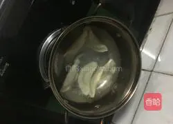 Illustrations of how to make dumplings 12