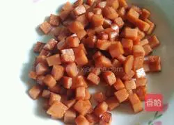 Illustration of how to make kale ham fried rice 5