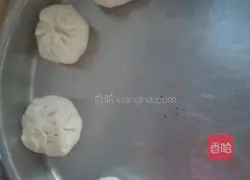 Illustration of how to make mushroom buns 3