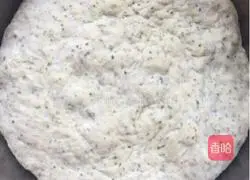 Colorful steamed buns , Illustration of how to make black sesame and peanut butter flower rolls 7