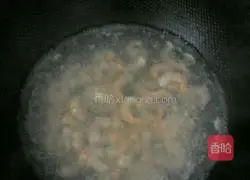 Illustration of how to make colorful shrimp fried rice 2