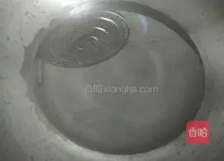 Illustration of how to make sweet potato leaf cake 2