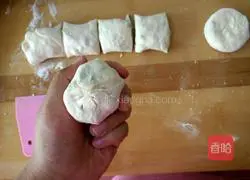 Illustration of how to make scallion pancakes (scallion pancakes) 11