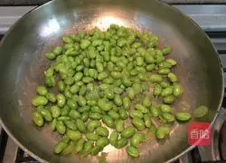 Illustration of how to make edamame egg pancake 5