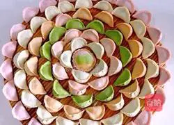 Illustration of how to make meat, three fresh and colorful dumplings 8