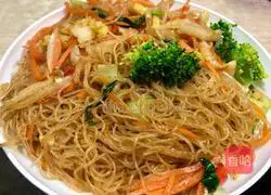 Illustration of how to make fried rice noodles 29