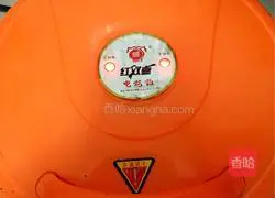 Illustration of how to make dried chestnuts (electric baking pan version) 3