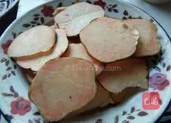 Illustration of how to make sweet potato pancakes 1