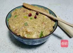 Illustration of how to make lotus root and pork dumpling stuffing 13