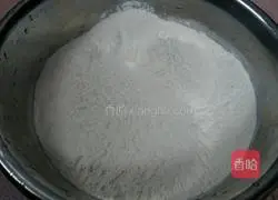 Illustration of how to make dumplings stuffed with chives and chicken 1