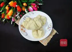Illustration of how to make sweet potato blossom steamed buns 11