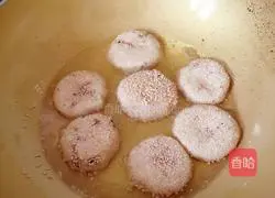 Illustration of how to make sesame red bean glutinous rice cake 9