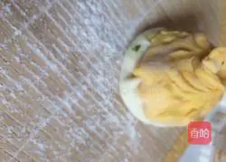 Illustration of how to make double-layered buns 15