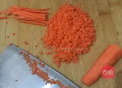 Carrot flavored egg pancake recipe 1