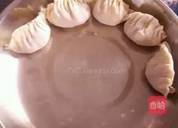 Illustration of how to make dumplings 3