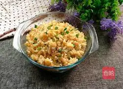 Illustration of how to make scallop and egg fried rice 8